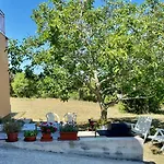 Апартаменты Renatoemilia Spacious With Courtyard *